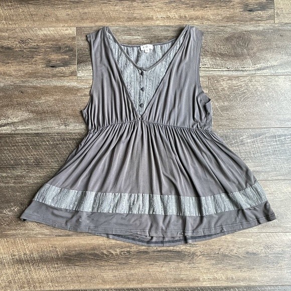 POL Button Front Sleeveless Raw Hem Racerback Top Grey Small - Picture 10 of 10